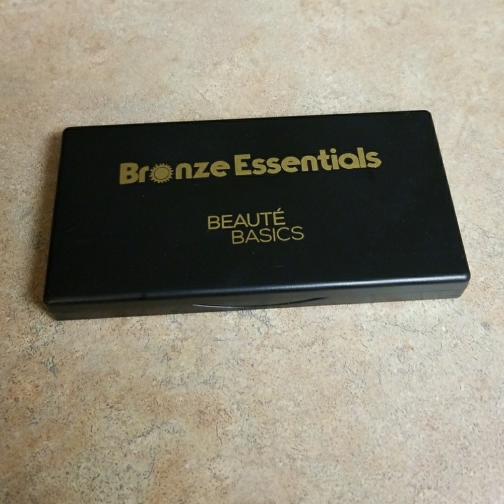 Beaute Basics- Bronze essentials